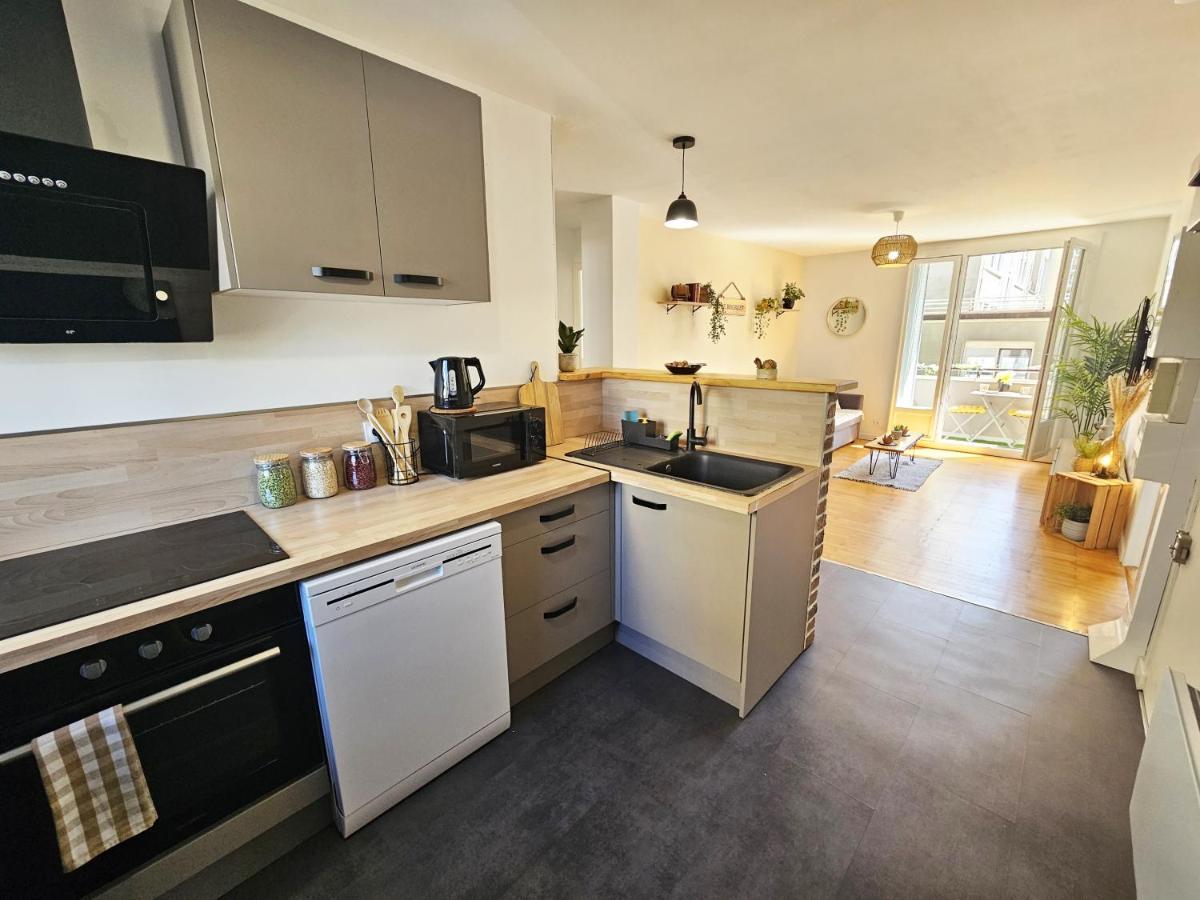Le Bourget, Grand Appartement Proche Du Centre Grenoble Luaran gambar